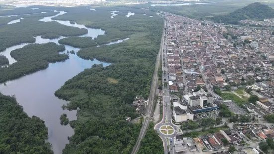 Caminhoneiro desapareceu após sair para ir a um mercado em Cubatão e relatou ter permanecido três dias em cativeiro antes de ser localizado em Santos - Imagem: Arquivo AT