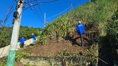 Obras na Rua Romeu Acceturi utilizam técnica de solo grampeado para estabilizar encosta - Imagem: Divulgação