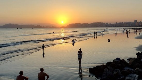 A última semana de julho traz calor intenso e chuvas na Baixada Santista - Foto: g1