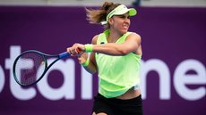 Bia Haddad é surpreendida pela russa Anastasia Zakharova e se despede do torneio antes da fase principal - Foto: Robert Prange/Getty Images