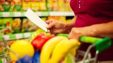 Alimentos e combustíveis ficam mais baratos e contêm alta da prévia da inflação em julho - Imagem: Freepik