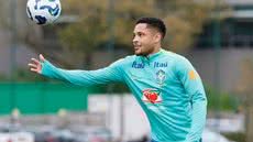 Vitor Roque em treino da seleção brasileira - Foto: Rafael Ribeiro / CBF