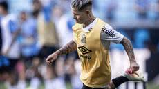 Soteldo foi o destaque do Santos, mas a falta de precisão nas finalizações custou caro na partida contra o Grêmio - Imagem: Instagram/ @SantosFc/ Raul Baretta