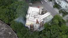 Incêndio foi combatido pelos profissionais que extinguiram as chamas do local - Imagem: Divulgação/ TH Mais