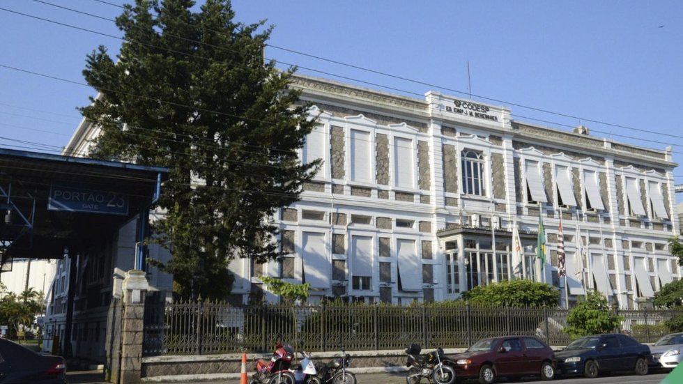 A APS reafirma a posição de Pomini e destaca que ele está cumprindo compromissos oficiais e pessoais no exterior - Imagem: Reprodução/Porto de Santos