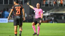 Decisão foi tomada pela comissão de arbitragem depois de reclamações dos clubes e análise interna da atuação no clássico pelo Paulistão - Imagem: Reprodução / Portal Notícia Conectada