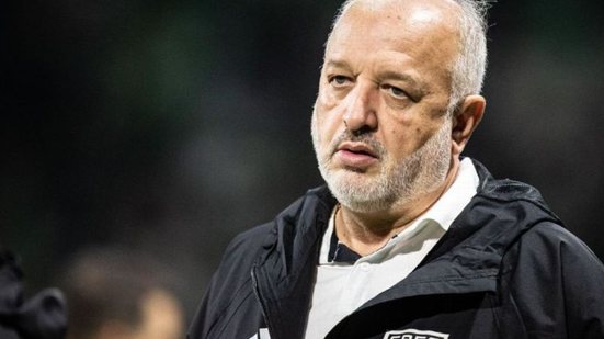 Carlos Belmonte durante jogo entre São Paulo e Palmeiras, pela Copa do Brasil - Foto: Victor Monteiro/W9 PRESS/Gazeta Press