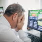 Proposta em discussão prevê punições para quem descumprir as regras, incluindo multa e possibilidade de cassação em determinadas situações - Imagem: Reprodução
