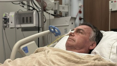 Bolsonaro apresenta crises de soluços e episódios frequentes de apneia do sono, segundo laudo médico. - Imagem: @carlosbolsonaro