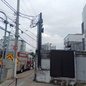 Equipes do Corpo de Bombeiros atenderam a ocorrência após moradores relatarem forte odor no bairro Macuco. O vazamento de amônia foi controlado e vistoriado pela Defesa Civil e pela Cetesb, sem registro de feridos - Imagem: Adriano Silva Bastos