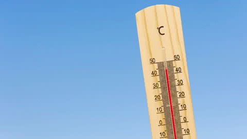 Calor intenso faz mais de 70 pessoas precisarem de socorro no litoral de SP - Imagem: reprodução Freepik