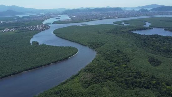 Áreas da região continental de São Vicente passam por reclassificação para uso industrial em estratégia de integração ao Porto de Santos - Imagem: Divulgação/Prefeitura de São Vicente