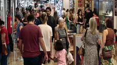 Consumidores devem intensificar compras em lojas físicas e online nos dias que antecedem o Dia das Mães, impulsionando o comércio - Imagem: Alexsander Ferraz/ATribuna