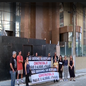 Residencial Giovannina Sarane Galavoti, no bairro Aviação, em Praia Grande, permanece interditado desde fevereiro de 2024 após danos estruturais em três pilares - Imagem: Tv Tribuna
