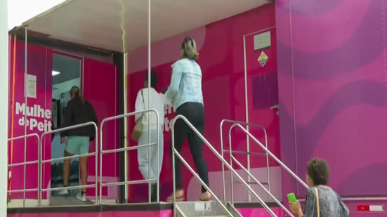 Carreta do programa Mulheres de Peito permanece em Iguape até sábado (5) com oferta gratuita de mamografias - Imagem: Tv Tribuna