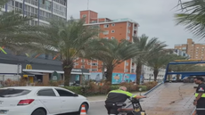Moto elétrica classificada como ciclomotor foi apreendida no bairro Boqueirão, em Praia Grande, após um adolescente ser flagrado conduzindo o veículo sem habilitação - Imagem: @praiagrandemilgrauoficial