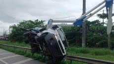 Acidente ocorreu durante manutenção em câmera de monitoramento, resultando em um trabalhador em estado grave após o resgate - Foto: Divulgação/ Artesp