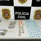 As drogas apreendidas foram encaminhadas para análise pericial, enquanto o adolescente permanece sob custódia das autoridades - Imagem: Reprodução