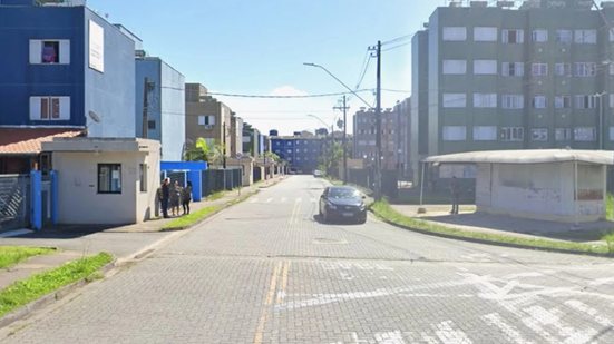 Corpo do idoso foi enviado ao IML para exames que determinarão a causa da morte e a alegação de surto será investigada - Imagem: Reprodução