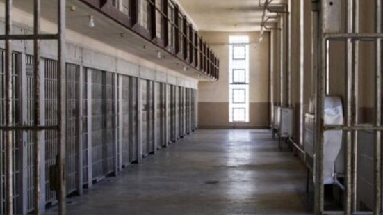 O júri popular reconheceu que a jovem reagiu a uma agressão, encerrando um longo processo judicial iniciado em abril de 2023 - Imagem: Reprodução