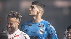 Santos tem vantagem de jogar três partidas em casa, mas precisa de resultados positivos para não voltar ao Z-4 - Foto: Raul Baretta/ Santos FC