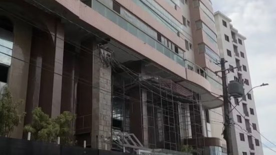 A falta de clareza sobre a data de retorno gera desconfiança entre os moradores - Foto: Leandro Guedes/TV Tribuna