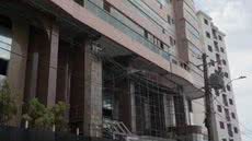 A falta de clareza sobre a data de retorno gera desconfiança entre os moradores - Foto: Leandro Guedes/TV Tribuna