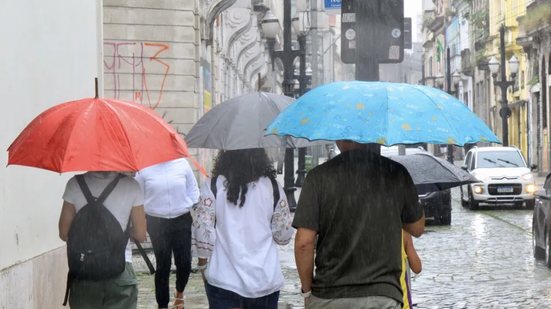Defesa Civil alerta para chuvas de até 100 mm e ventos de 100 km/h entre 13 e 16 de outubro na Baixada Santista - Imagem: Reprodução