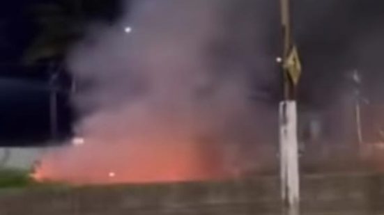 O incêndio, que ocorreu no último domingo, foi controlado sem feridos - Imagem: Reprodução