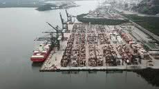 Com quase 30% da balança comercial do Brasil, o Porto de Santos se destaca como um hub logístico essencial para o país - Imagem: Divulgação / Porto de Santos