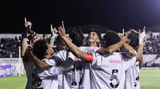 Com uma vitória convincente, Santos avança para as oitavas da Copinha e se prepara para enfrentar o Cruzeiro - Foto: Reinaldo Campos / Santos FC