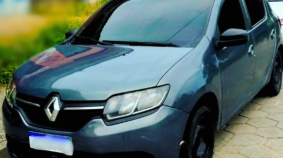 Uma abordagem da Força Tática em Itanhaém resultou na prisão de um homem procurado pela Justiça e na recuperação de um veículo roubado - Foto: Divulgação/ 29° BPMI