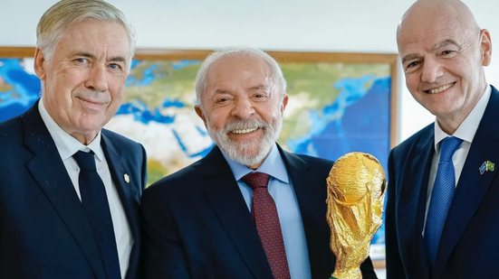 Ancelotti, Lula e Infantino no Palácio do Planalto - Foto: Ricardo Stuckert / PR