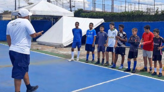 Atividades esportivas visam promover saúde e socialização entre jovens; inscrições limitadas - Foto: Divulgação/ Prefeitura de Guarujá