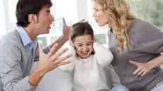 Refletindo sobre as consequências das discussões políticas em nossas relações pessoais e a importância de escolher batalhas - Foto: Reprodução