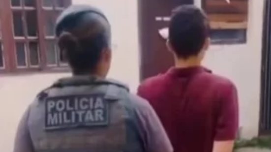 Homem confessou ter roubado o mesmo posto no dia anterior e foi filmado pelas câmeras de segurança - Imagem: Reprodução