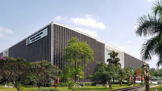 CPI busca responsabilizar empresas e fortalecer fiscalização sobre o descarte de resíduos perigosos - Imagem: Divulgação / Receita Federal