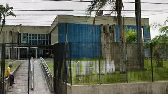 Após problemas estruturais, Fórum de Praia Grande reabre com segurança e atendimento presencial ao público e advogados - Foto: Reprodução