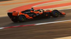 O campeão Lando Norris marca o melhor tempo em Sakhir - Foto: Glenn Dunbar/LAT Images