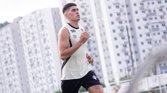 Santos se prepara para duelo decisivo no Paulistão com possíveis retornos - Foto: Raul Baretta/ Santos FC