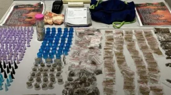 A Polícia Militar realiza a Operação Saturação para aumentar a segurança e combater o tráfico na Zona Noroeste de Santos - Foto: Divulgação/ Polícia Civil