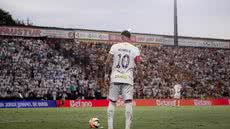 O craque revela que atuou por 90 minutos e busca evolução após cirurgia no menisco - Foto: Raul Baretta/ Santos FC