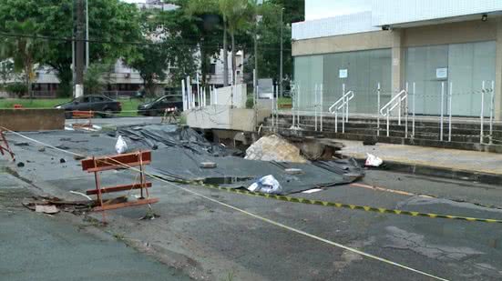 Com garagens interditadas e elevadores desligados, moradores relatam dificuldades diárias e insegurança - Foto: Frederico Dias/ Santa Cecília TV