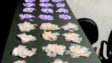 A prisão ocorreu após patrulhamento e denúncias sobre tráfico de drogas no bairro Guapiranga, em Itanhaém, litoral sul de SP - Foto: Divulgação/ 29° BPMI