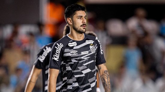 A decisão foi em comum acordo e o Santos deseja sucesso ao zagueiro - Foto: Raul Baretta/ Santos FC