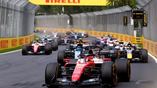 Carlos Sainz Jr. expressa preocupação com a segurança na pista após mudanças nas regras da Fórmula 1 - Foto: Joe Portlock/Getty Images