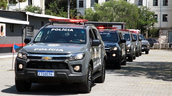 Ações de patrulhamento da Polícia Militar resultam em prisões de três indivíduos com mandados em aberto no litoral sul - Foto: Comunicação Social (Governo do Estado de São Paulo)