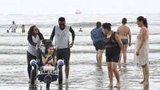 Com a nova legislação, Santos se compromete a oferecer condições de inclusão e dignidade para moradores e turistas com mobilidade reduzida - Foto: Henrique Teixeira/ Prefeitura de Cubatão