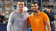 Fonseca enfrenta Marozsan, com a chance de encarar Alcaraz na próxima fase do torneio - Foto: Tomas Diniz Santos/Getty Images