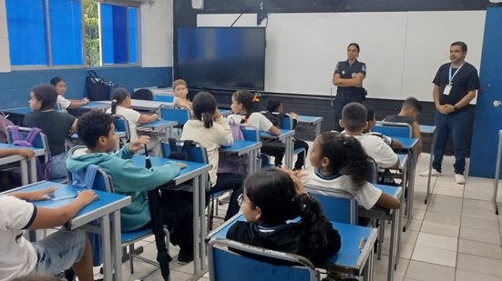 A Prefeitura de Guarujá inicia nova fase do PPDV na Escola Benedicta Blac Gonzalez, visando a cidadania e segurança dos jovens - Foto: Divulgação/ Prefeitura de Guarujá